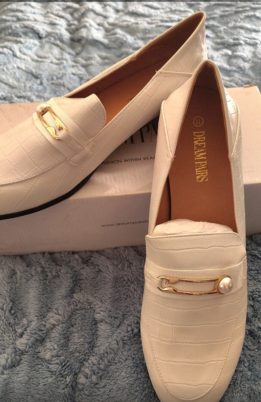 women slip-on loafers size 11 medium